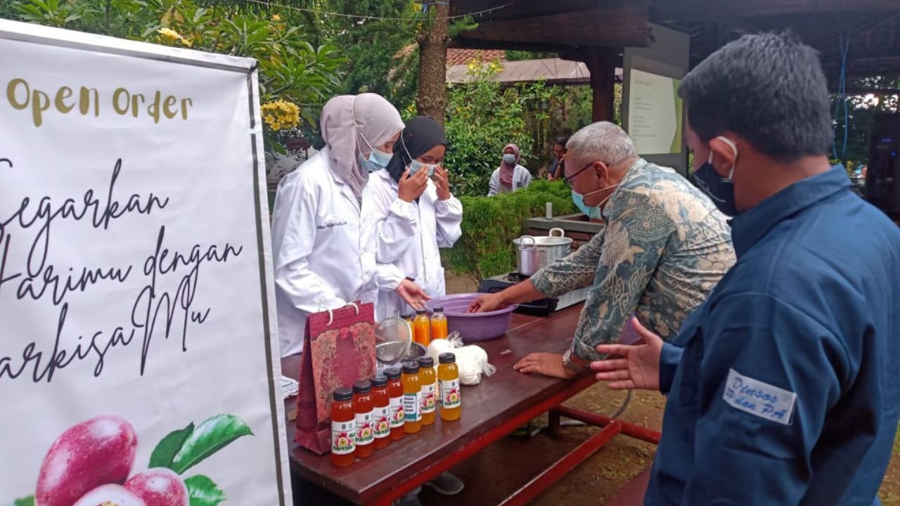 Produk Kreatif Kewirausahaan Farmasi - MarkisaMu